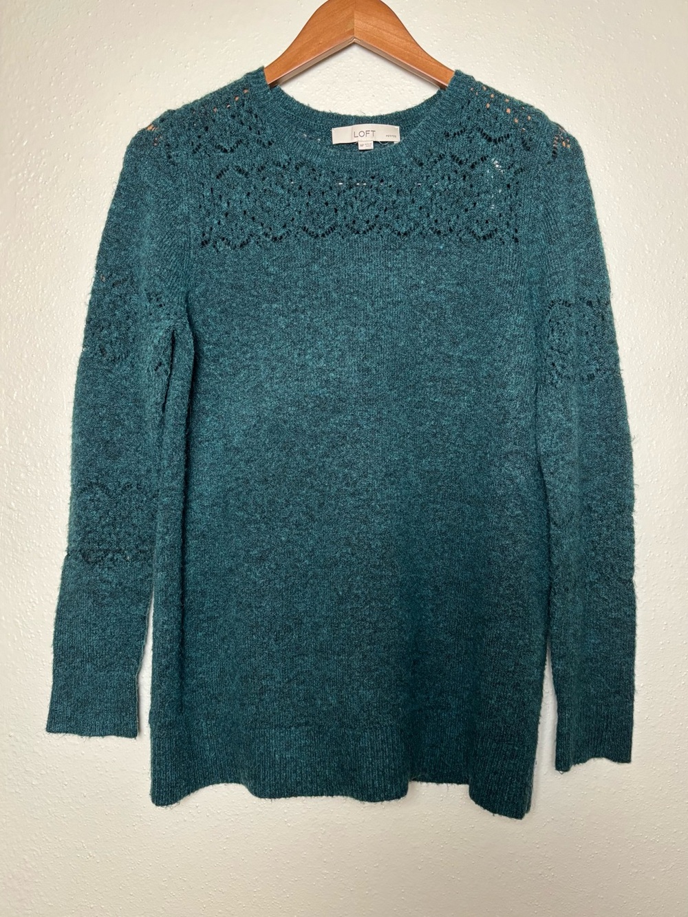 LOFT Medium Petite Green Lace-Yoke Crewneck Sweater